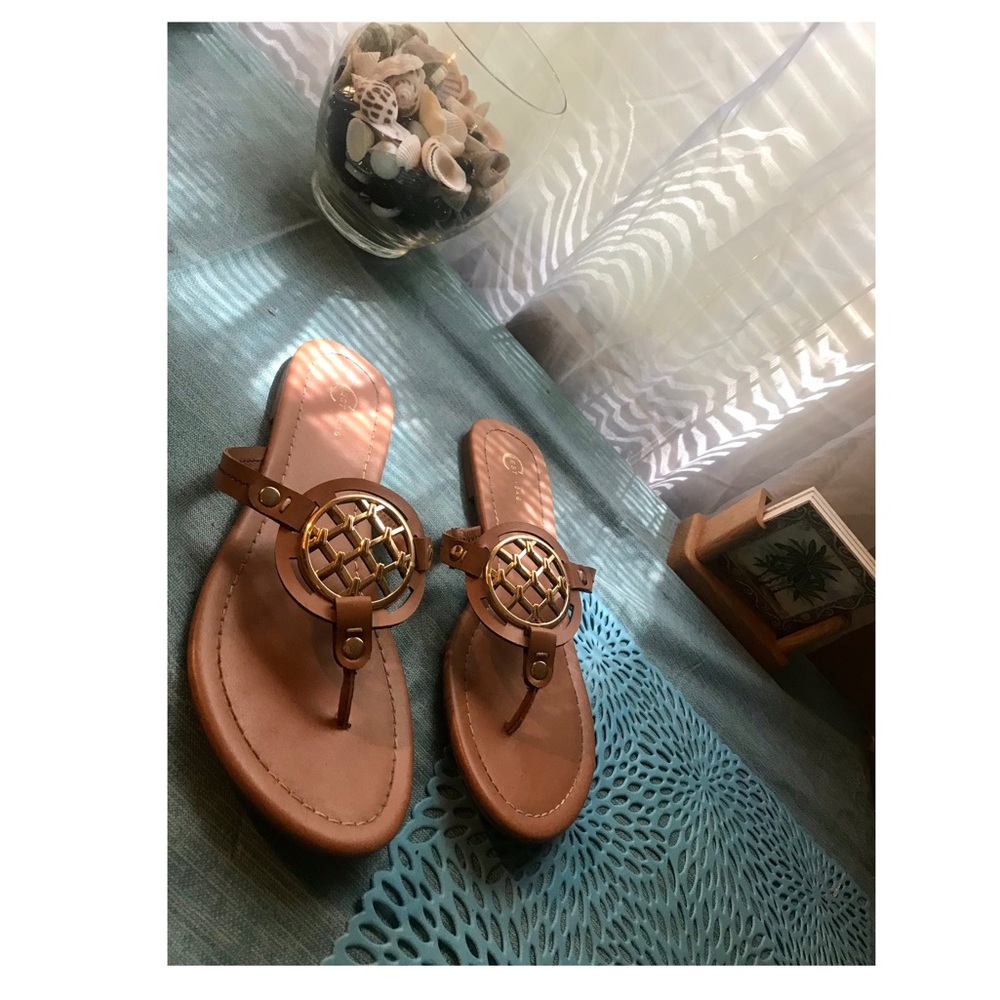 Sandals - Picture 2 of 4